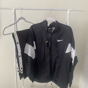 Nike Black and White Sports Jacket and Pants